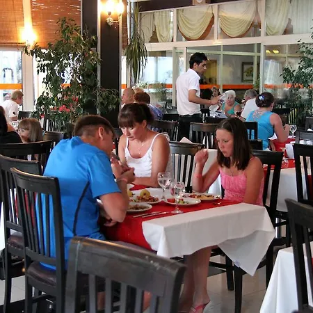 Lims Bona Dea Отель 4*