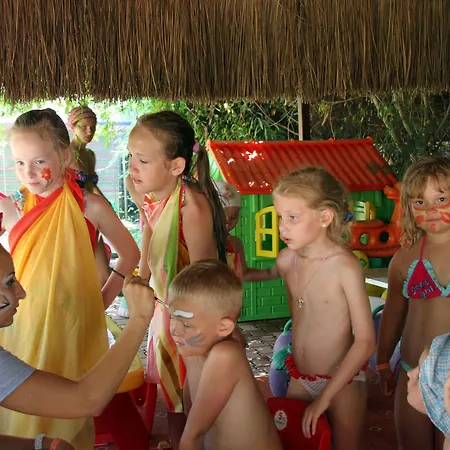 Lims Bona Dea Κεμέρ