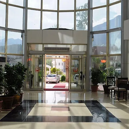 Hotel Lims Bona Dea 4*