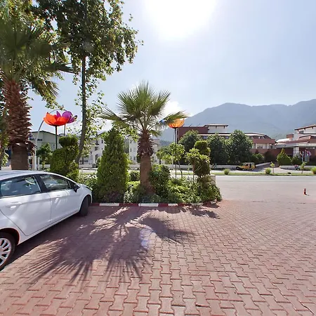Lims Bona Dea Kemer