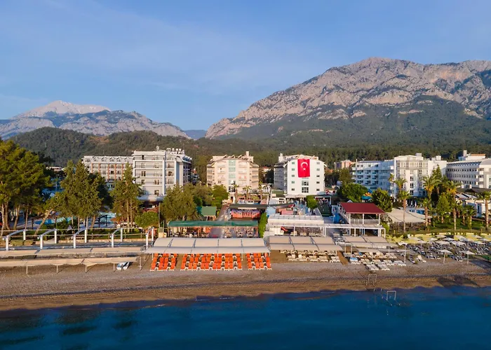 Hotel Lims Bona Dea 4*