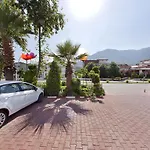 Lims Bona Dea Kemer